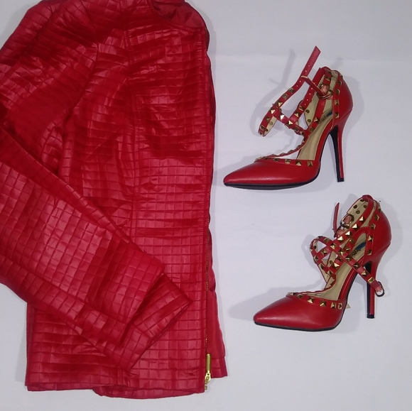 Red 👠 - Picture 2 of 5